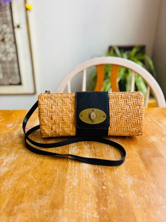 Kelly & Katie Woven Straw Crossbody Clutch with Black Leather Trim and crossbody - Picture 9 of 9